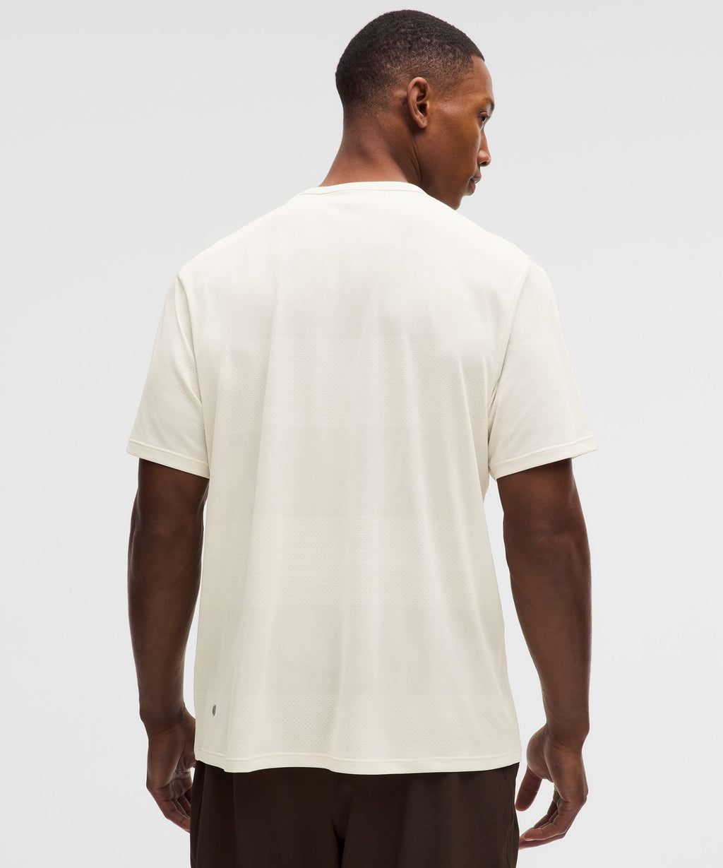 Men's Fast and Free Short-Sleeve ShirtPerforated Stripe