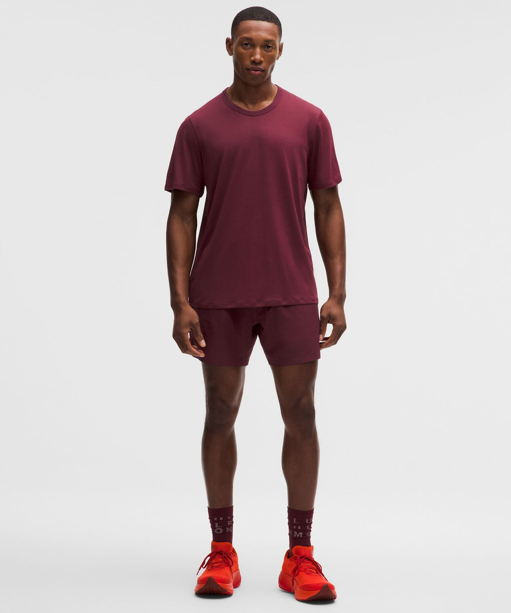 Men's Fast and Free Short-Sleeve ShirtPerforated Stripe