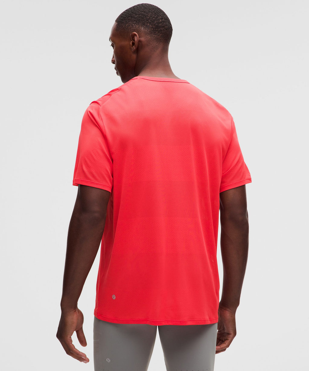 Men's Fast and Free Short-Sleeve ShirtPerforated Stripe