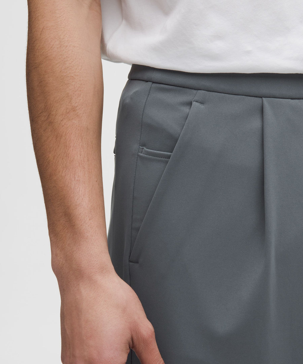 Men's Daydrift Relaxed-Fit Pleated Trouser ShorterNo Belt Loops