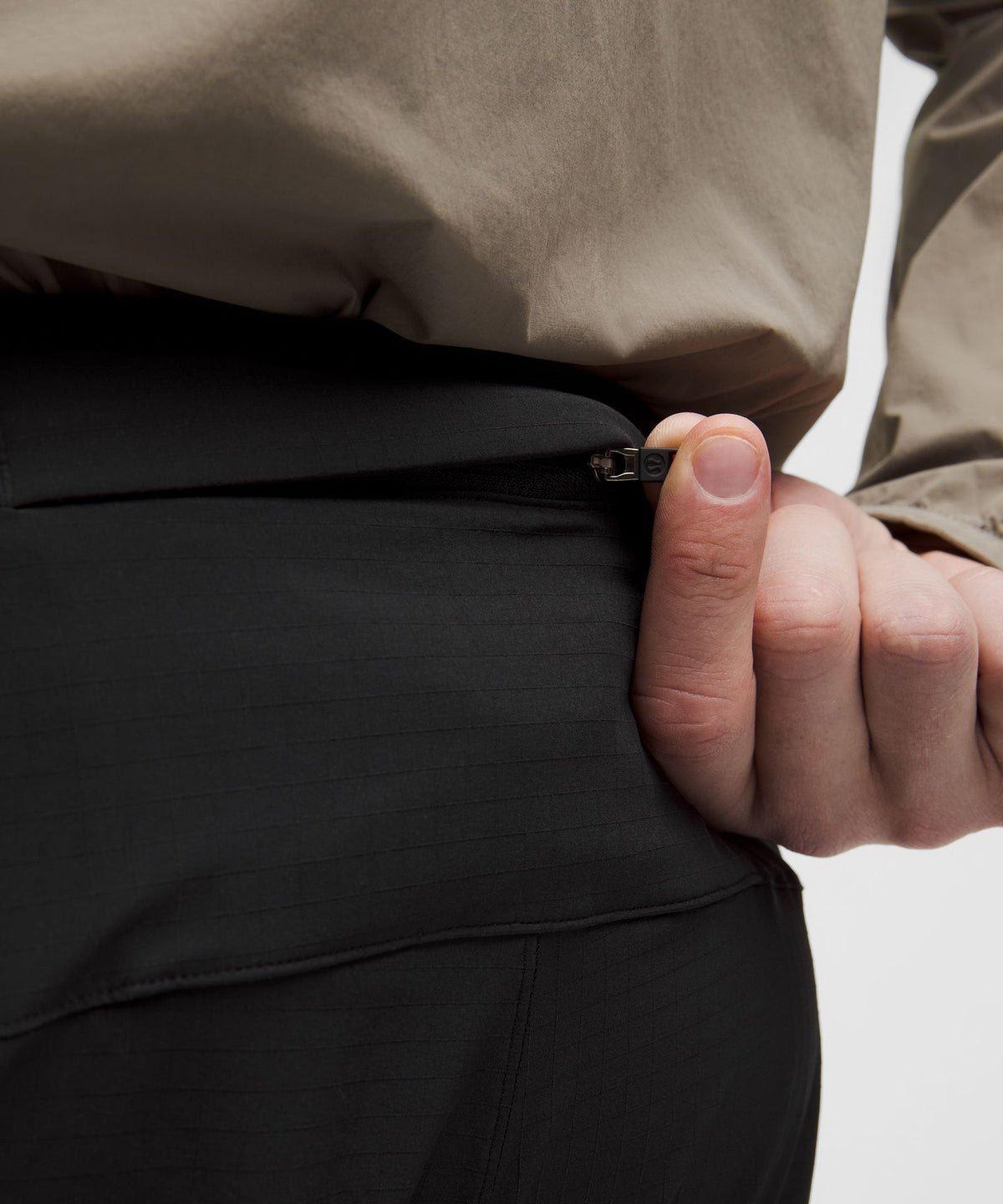 Mile Maker Ripstop Lined Short 4"