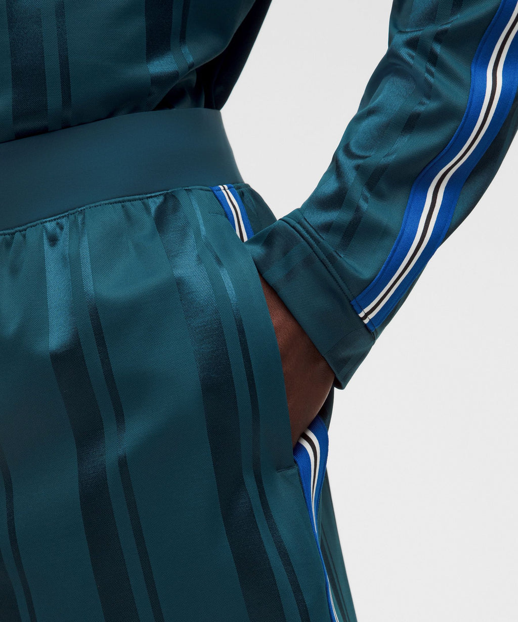 Knit Stripe Linerless Training Short 7"