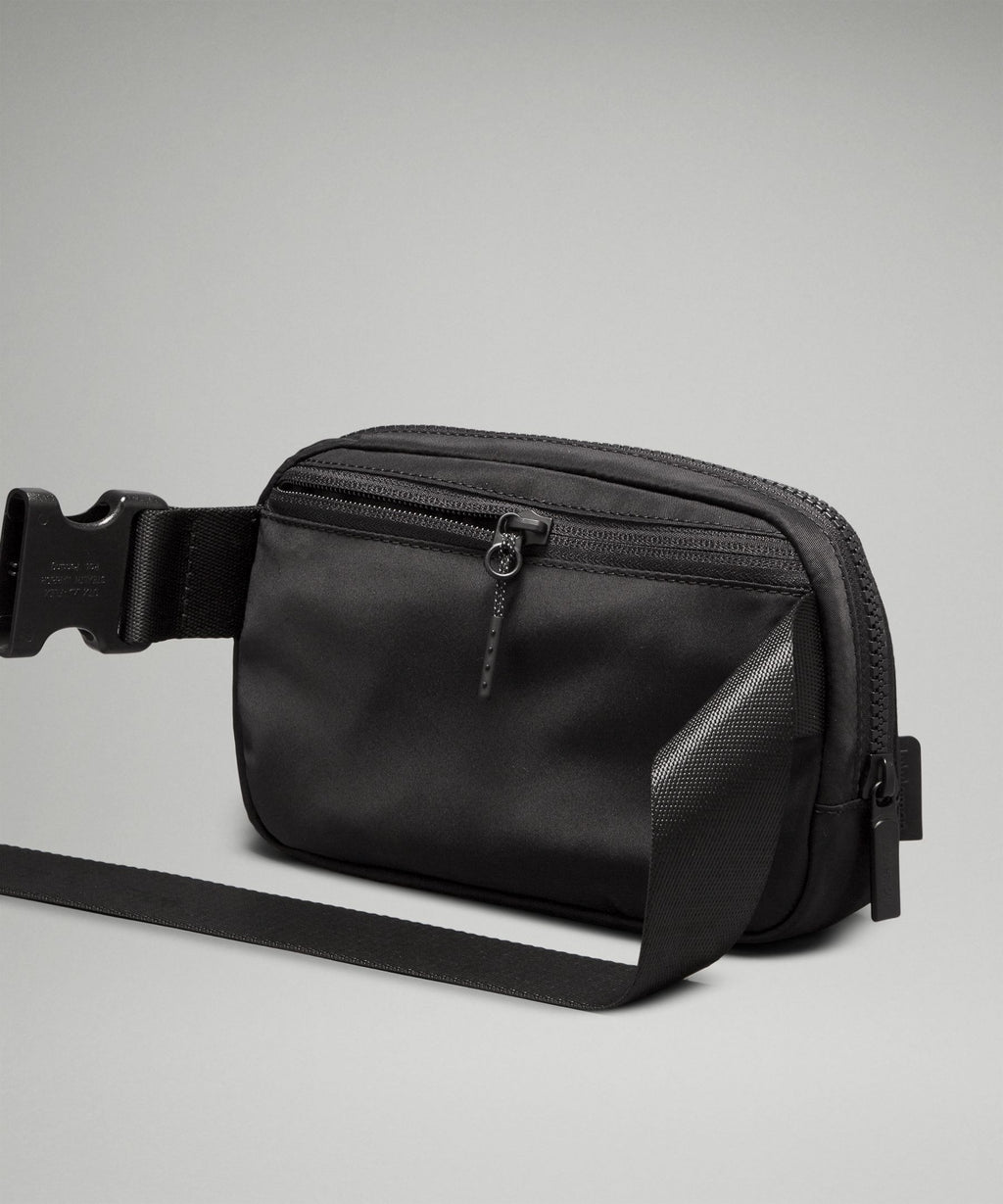 Everywhere Belt Bag with Long Strap 1L