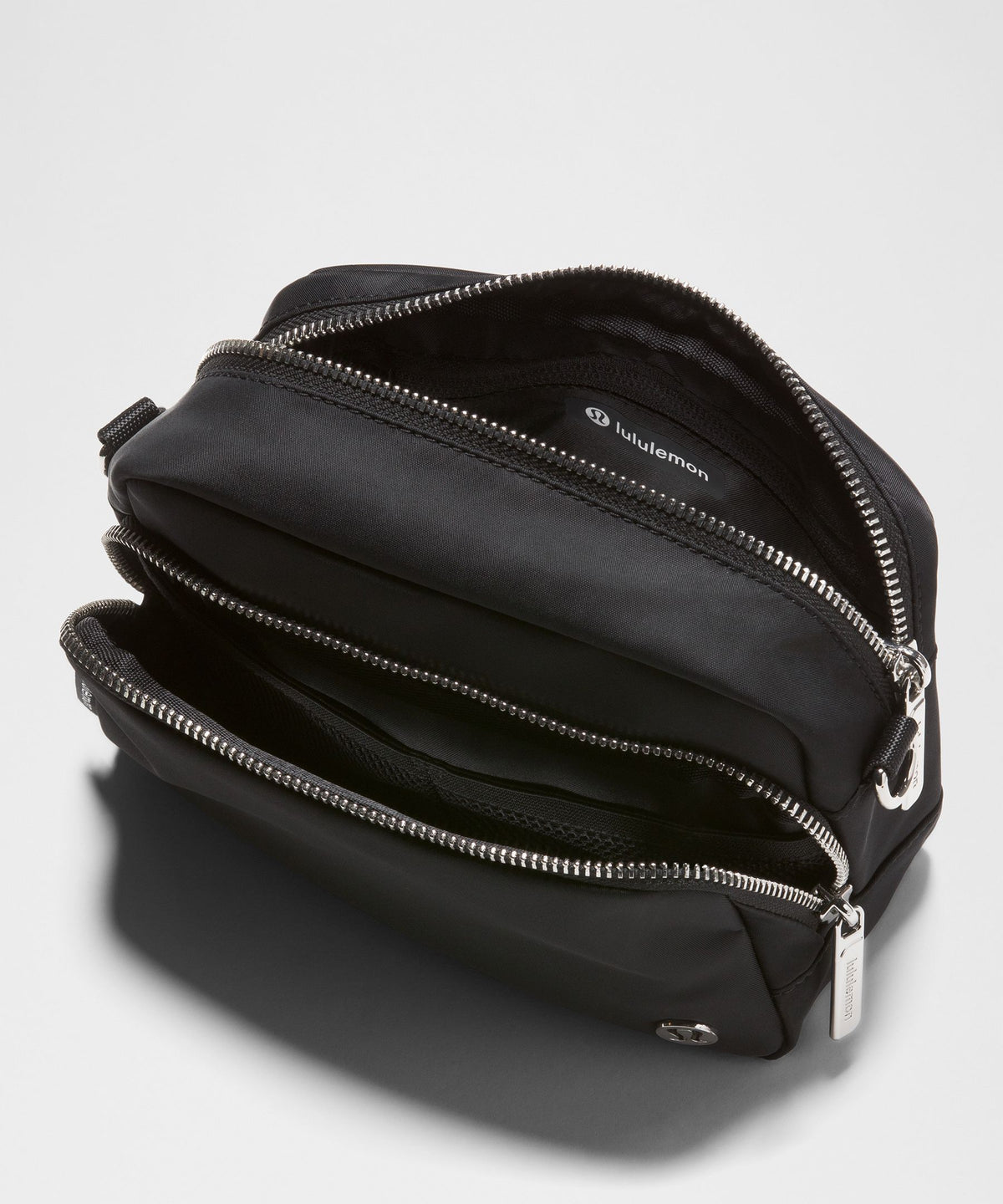 Everywhere Crossbody Bag 2LMetal Hardware