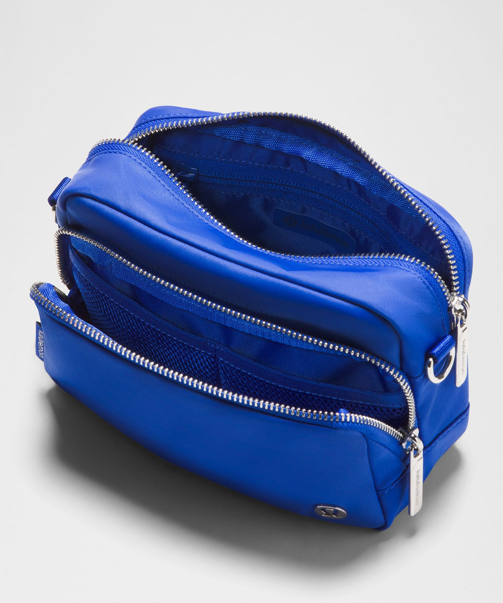 Everywhere Crossbody Bag 2LMetal Hardware
