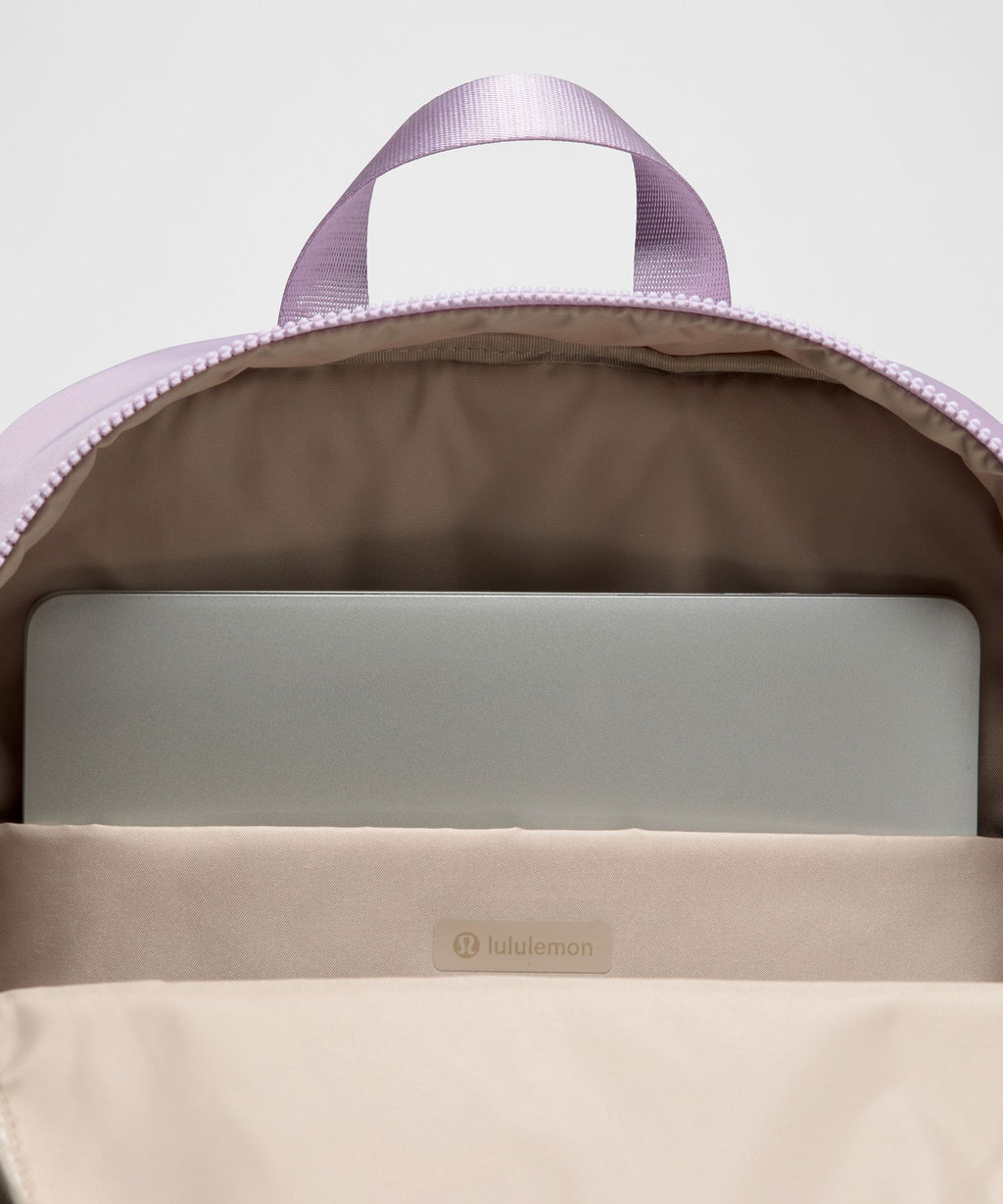 Everywhere Backpack 22L