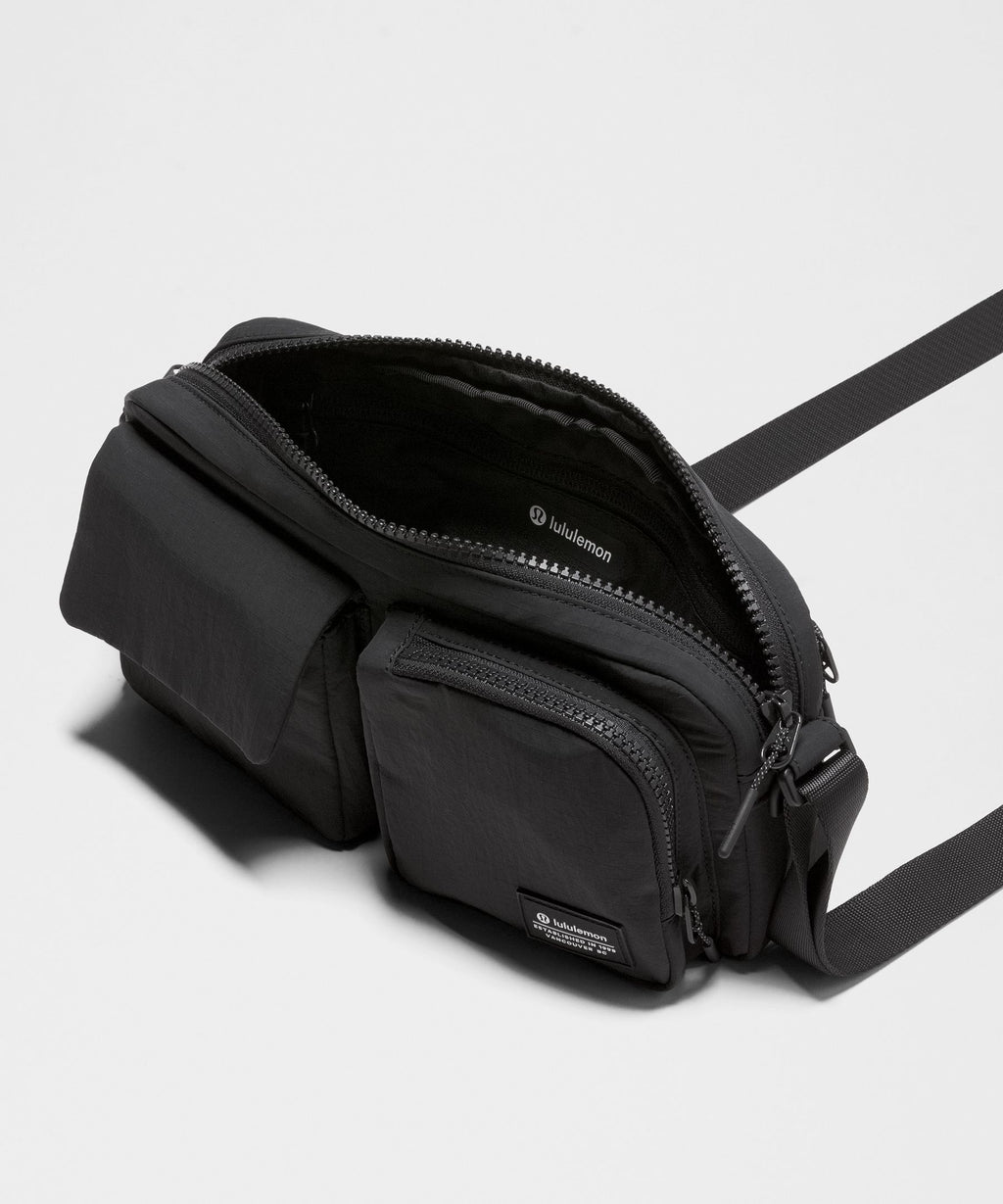 Multi-Pocket Crossbody Bag 2.5L
