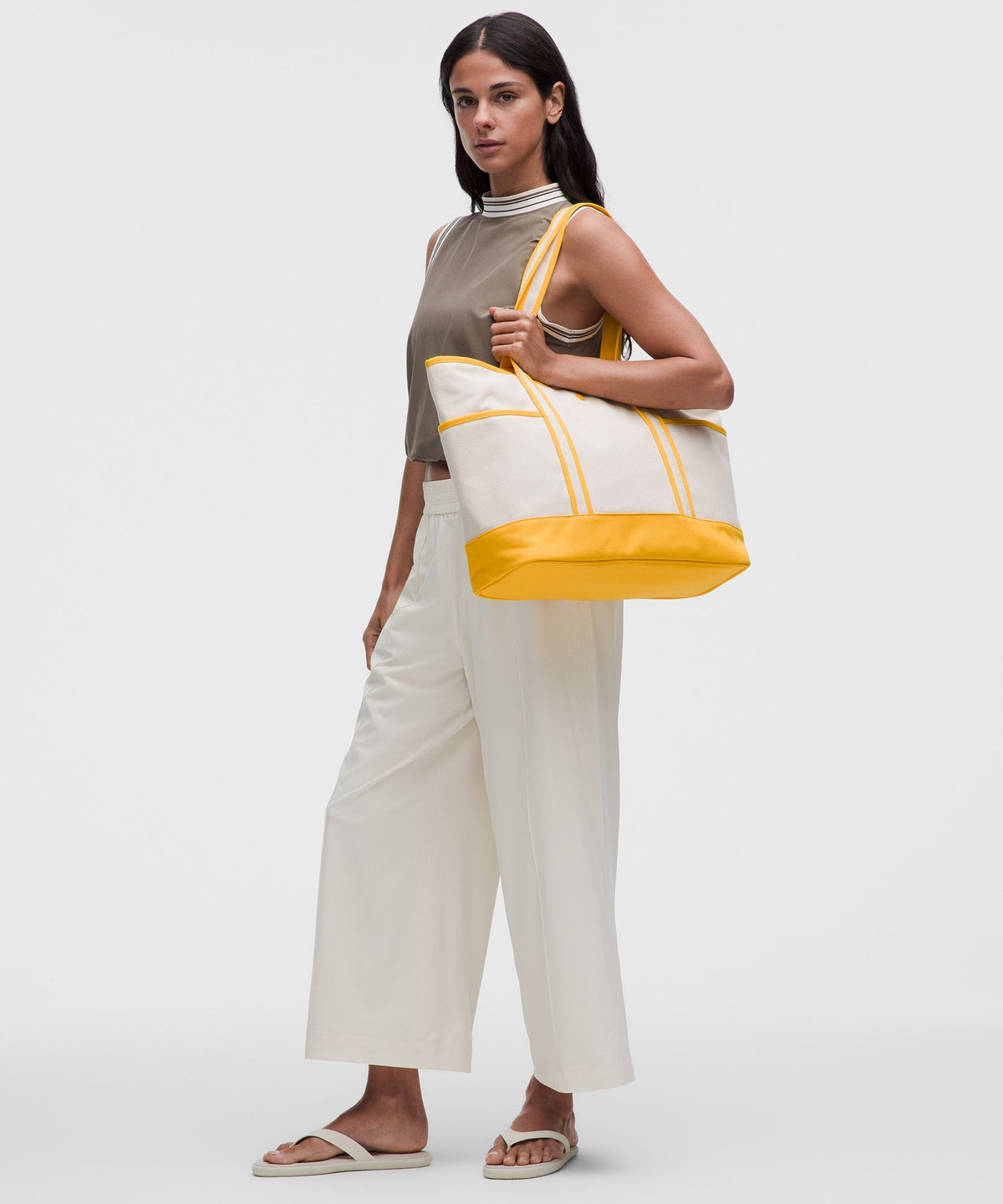 Daily Multi-Pocket Zip-Top Tote Bag 18L