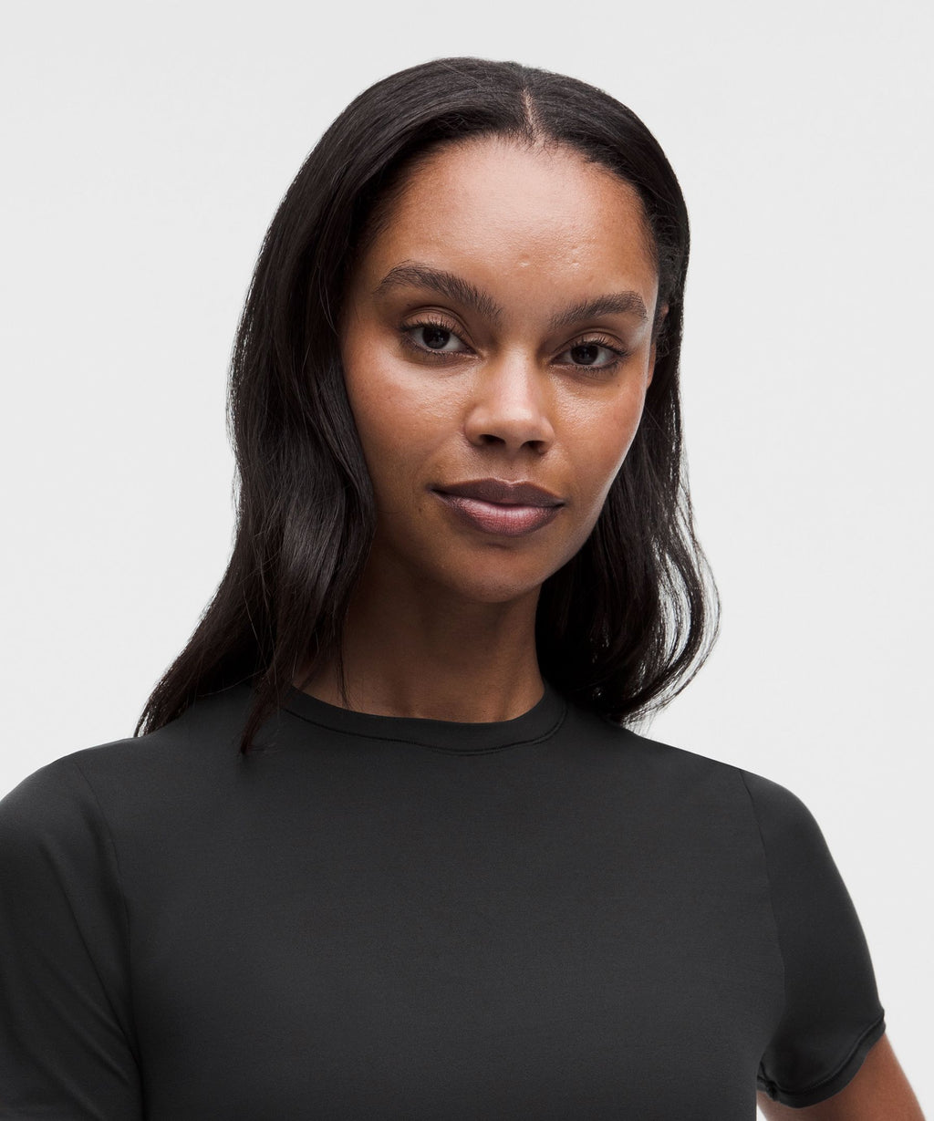 Wundermost Ultra-Soft Nulu Crewneck Cropped T-Shirt