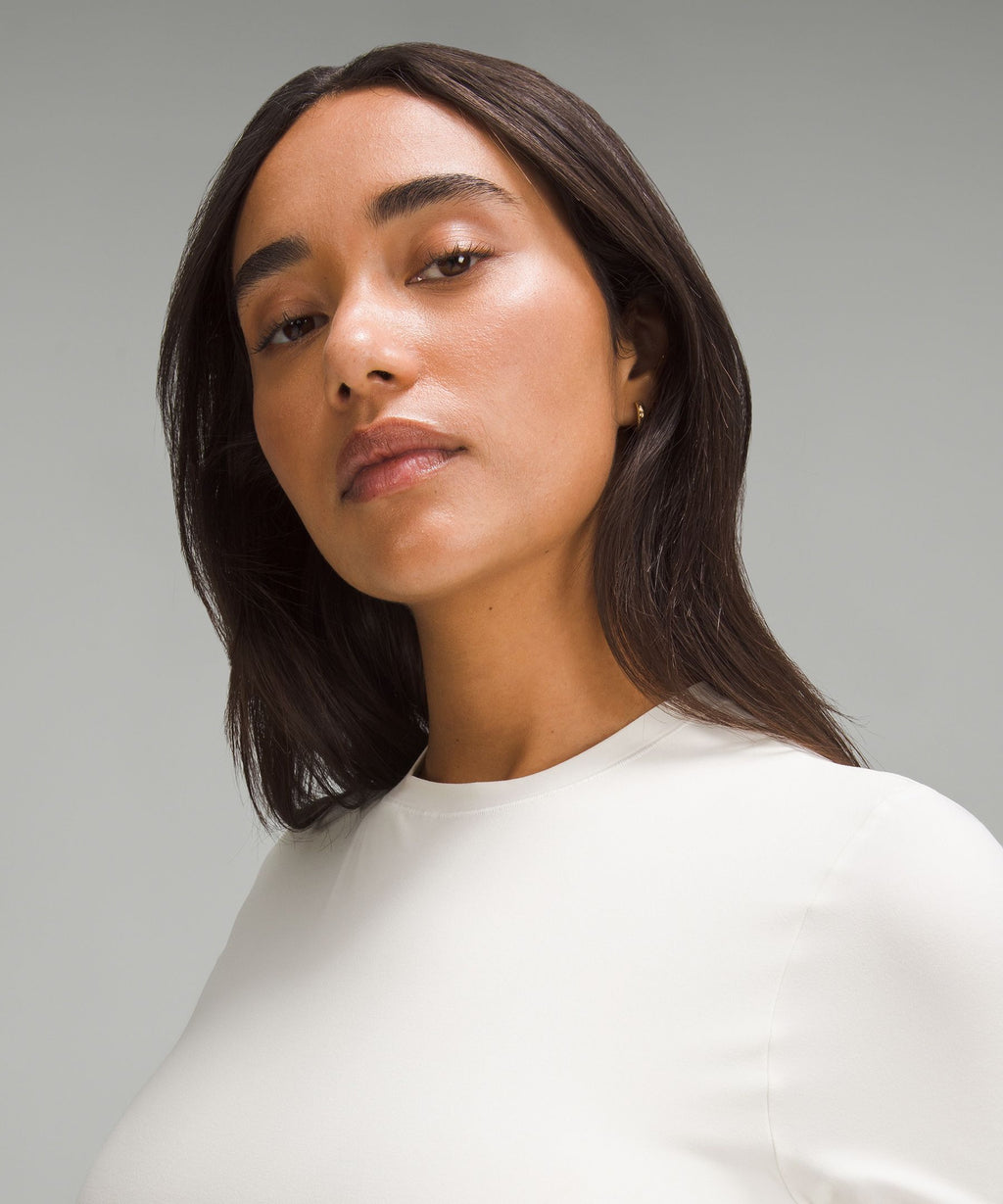 Wundermost Ultra-Soft Nulu Crewneck Cropped T-Shirt