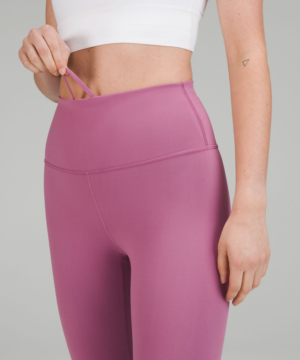Wunder Train High-Rise Tight 25"