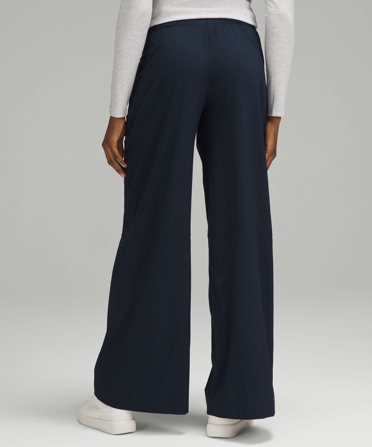 Swift Mid-Rise Wide-Leg Pant