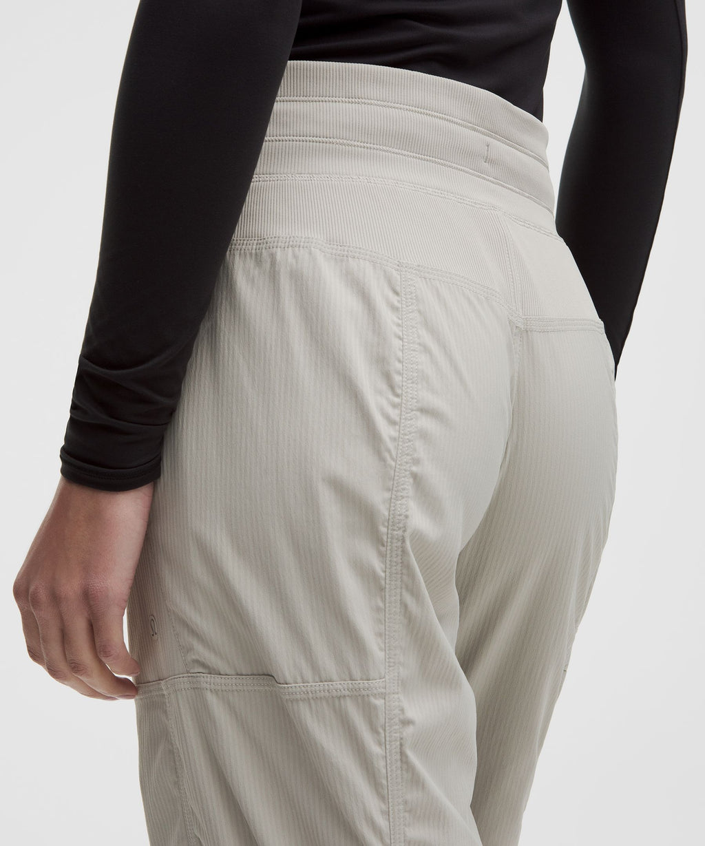 Dance Studio Mid-Rise PantShort