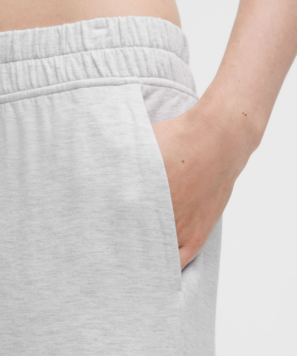 BeCalm Mid-Rise Wide-Leg Pant