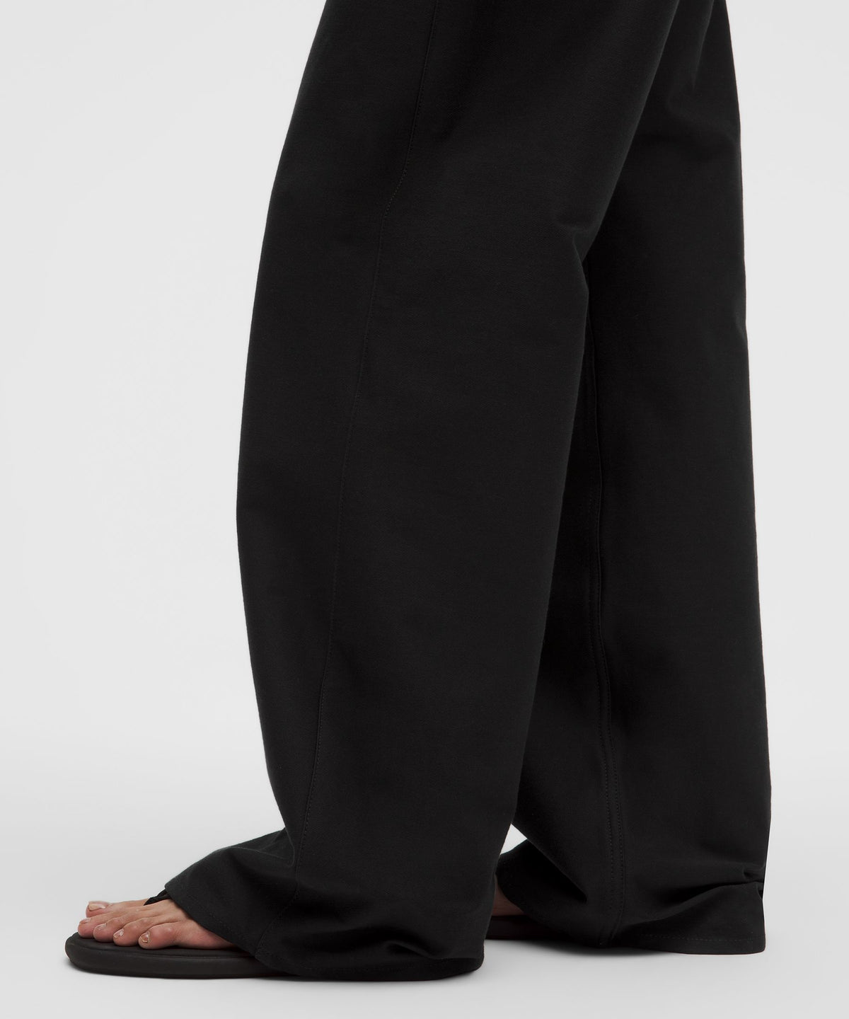 EasyFive Low-Rise Classic Wide-Leg PantShort