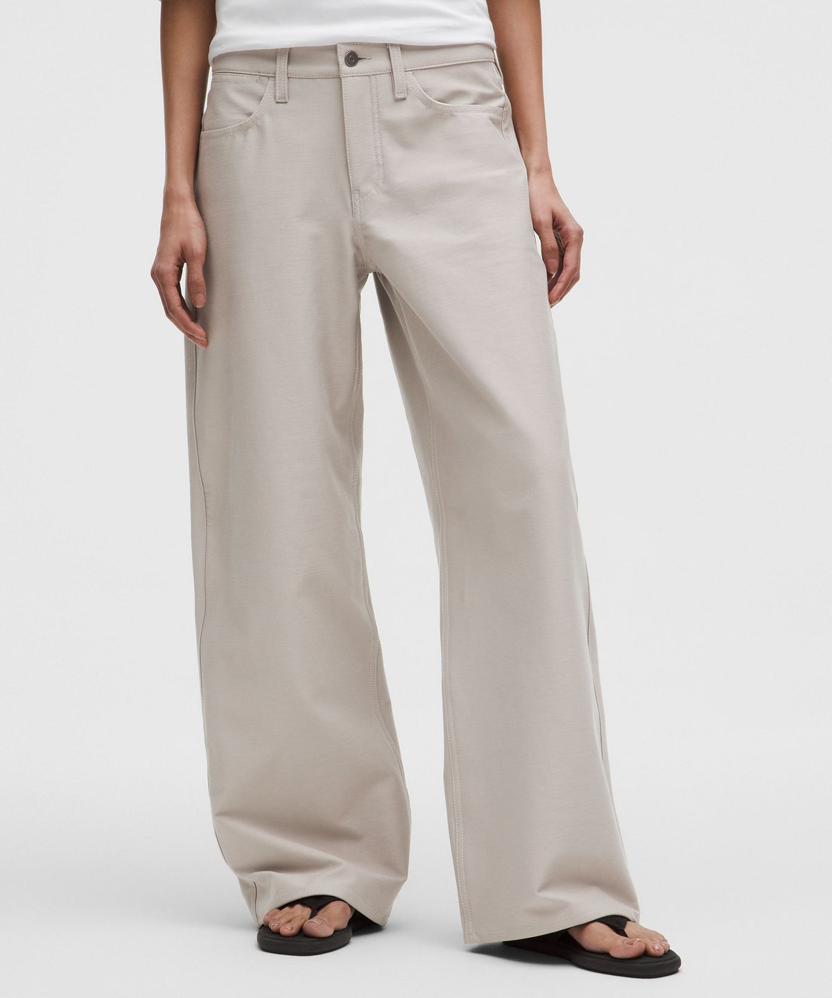 EasyFive Low-Rise Classic Wide-Leg PantShort