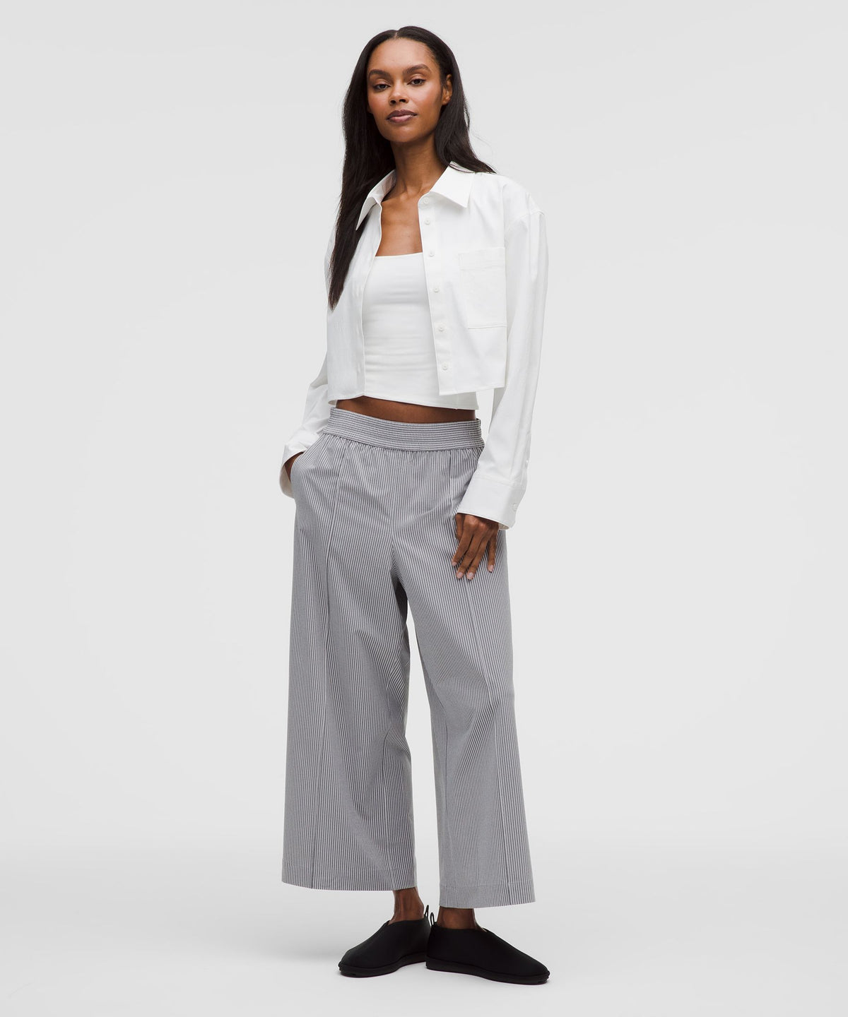 Breezily Mid-Rise Cropped Pant