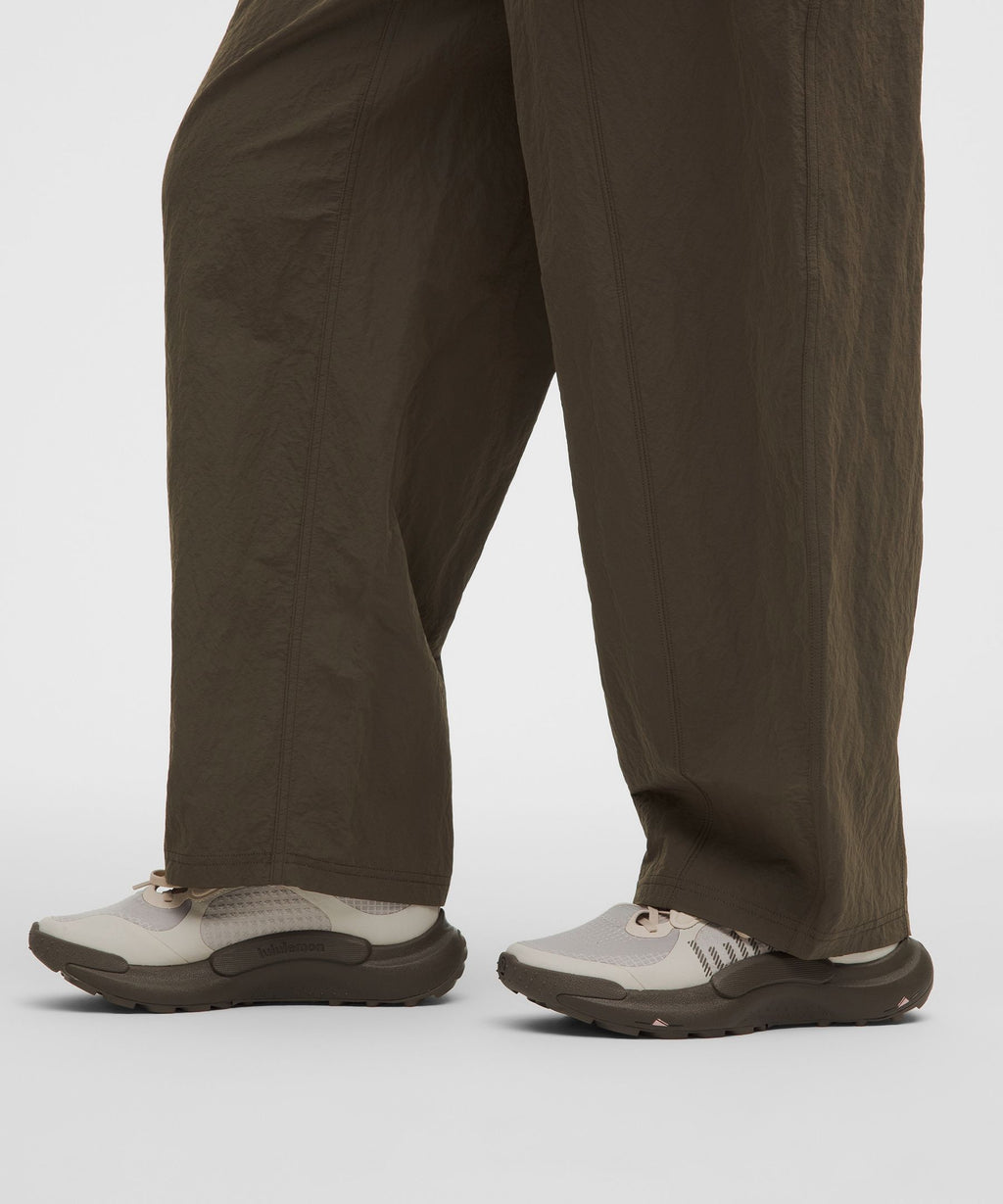 Crinkle Nylon Mid-Rise Barrel-Leg PantShort