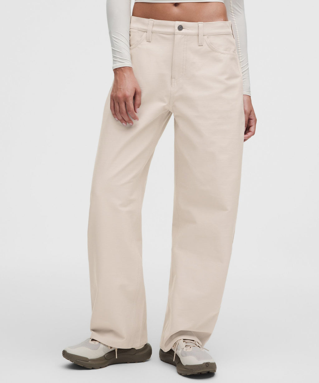 EasyFive Low-Rise Barrel-Leg PantShort