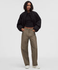 EasyFive Low-Rise Barrel-Leg PantShort