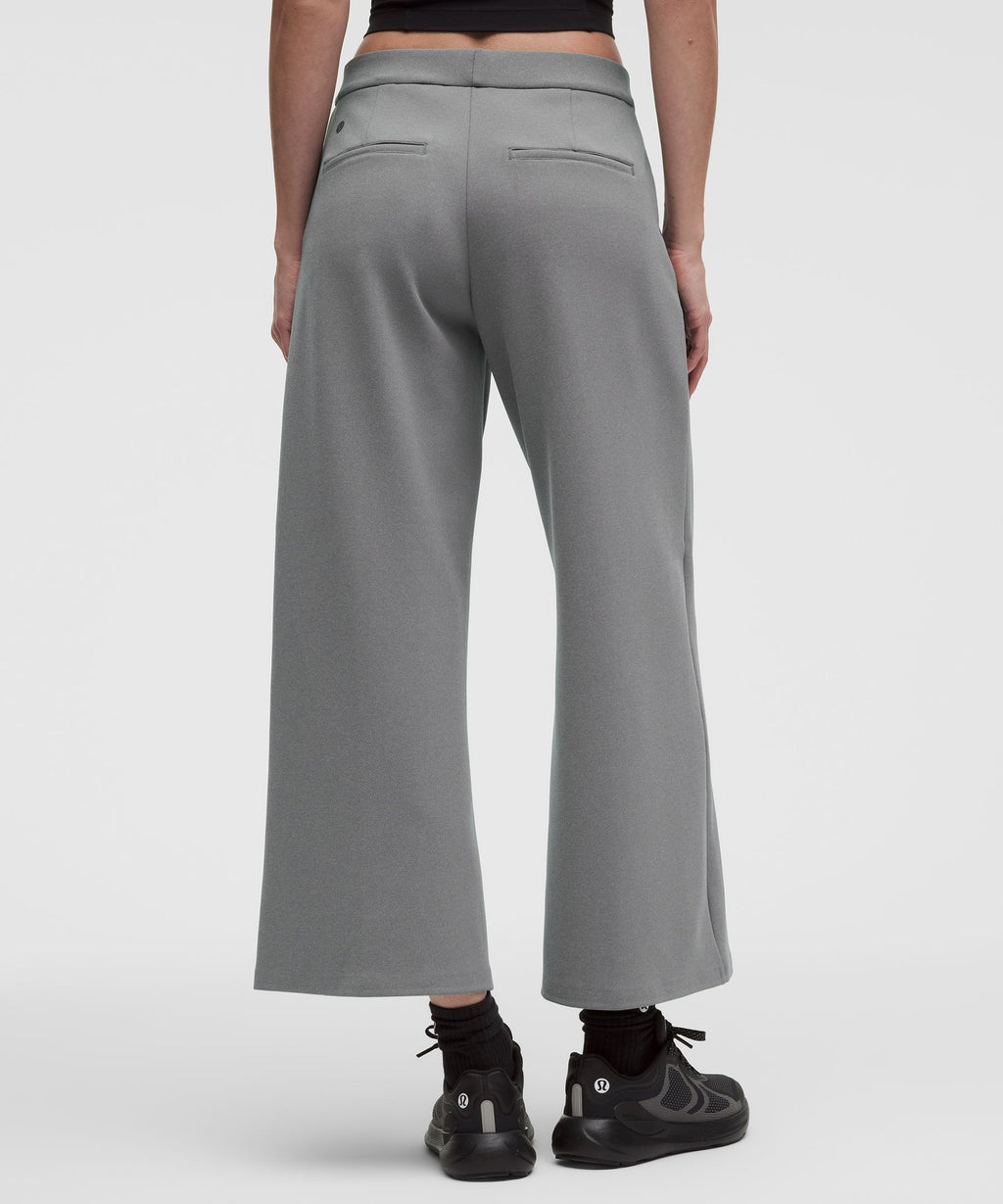 Daydrift Mid-Rise Cropped Wide-Leg Trouser ShortTwill