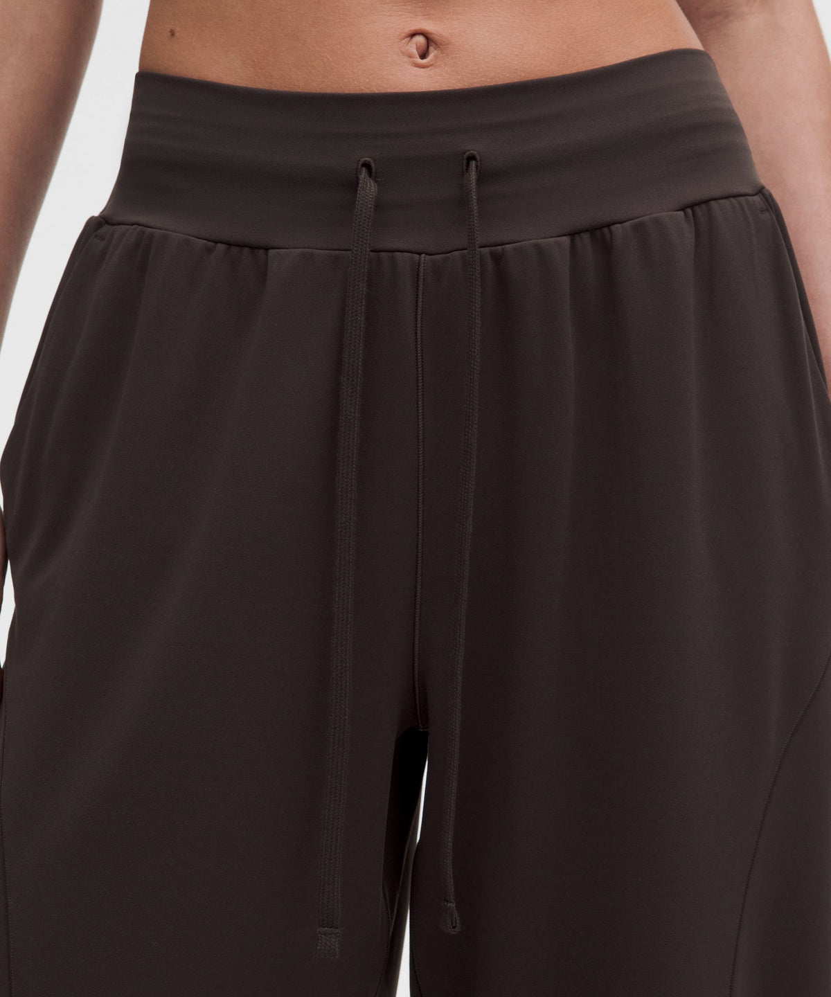 Groove Low-Rise Relaxed Cinch PantShort