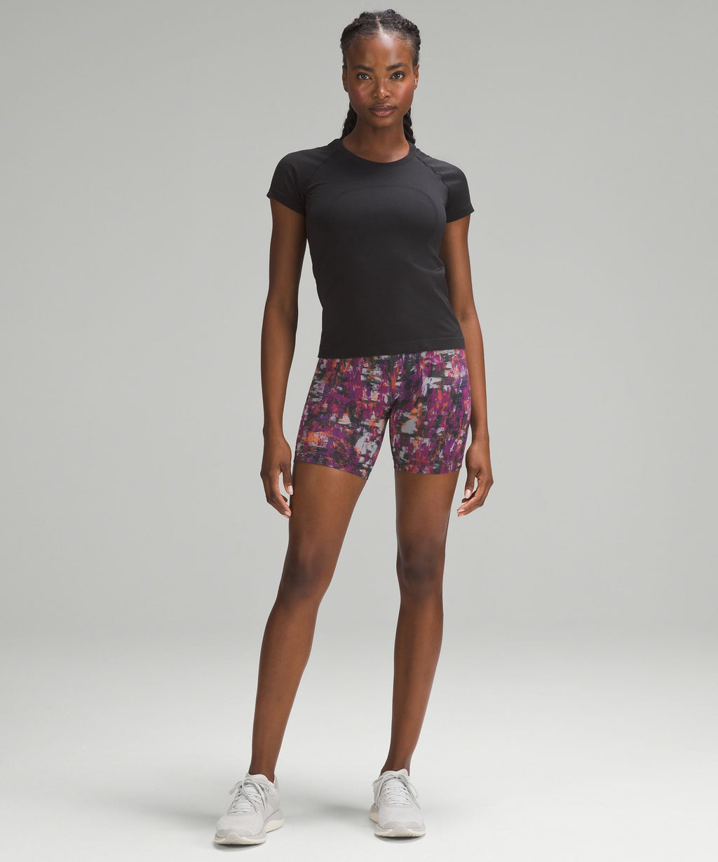 Wunder Train High-Rise Short 6"